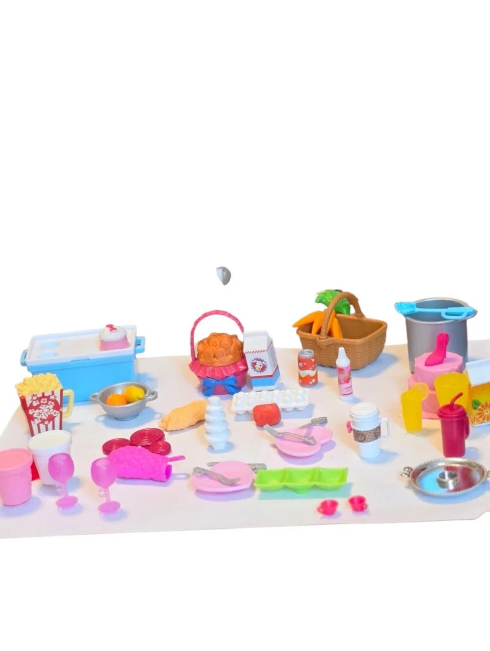 Miniature Dollhouse Kitchen Food Accessories Mixed Lot Cups Plates Picnic Toy Fo